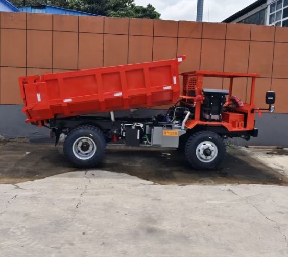 山東一礦重工3-35噸礦山車定制四不像濕式制動